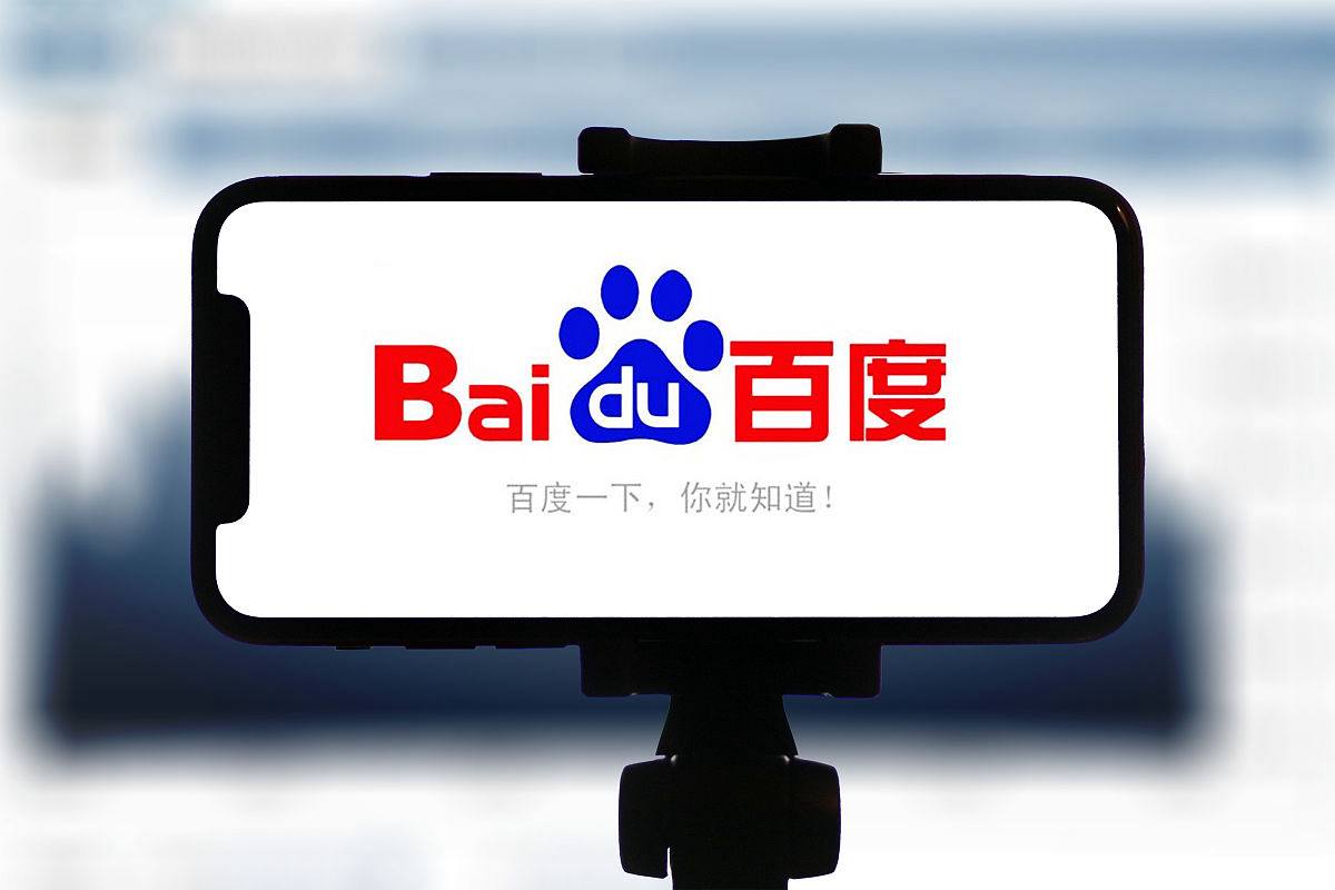 壹号国际app下载爸爸开会女儿把哭声调成静音模式